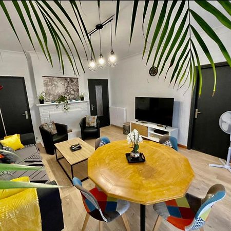 Tres Grand Appartement A 10 Min A Pied Du Centre Καστρ Εξωτερικό φωτογραφία